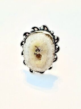 Beautiful,  1 inch, Solar Quartz , 925 marked ring  size 7 1/2
